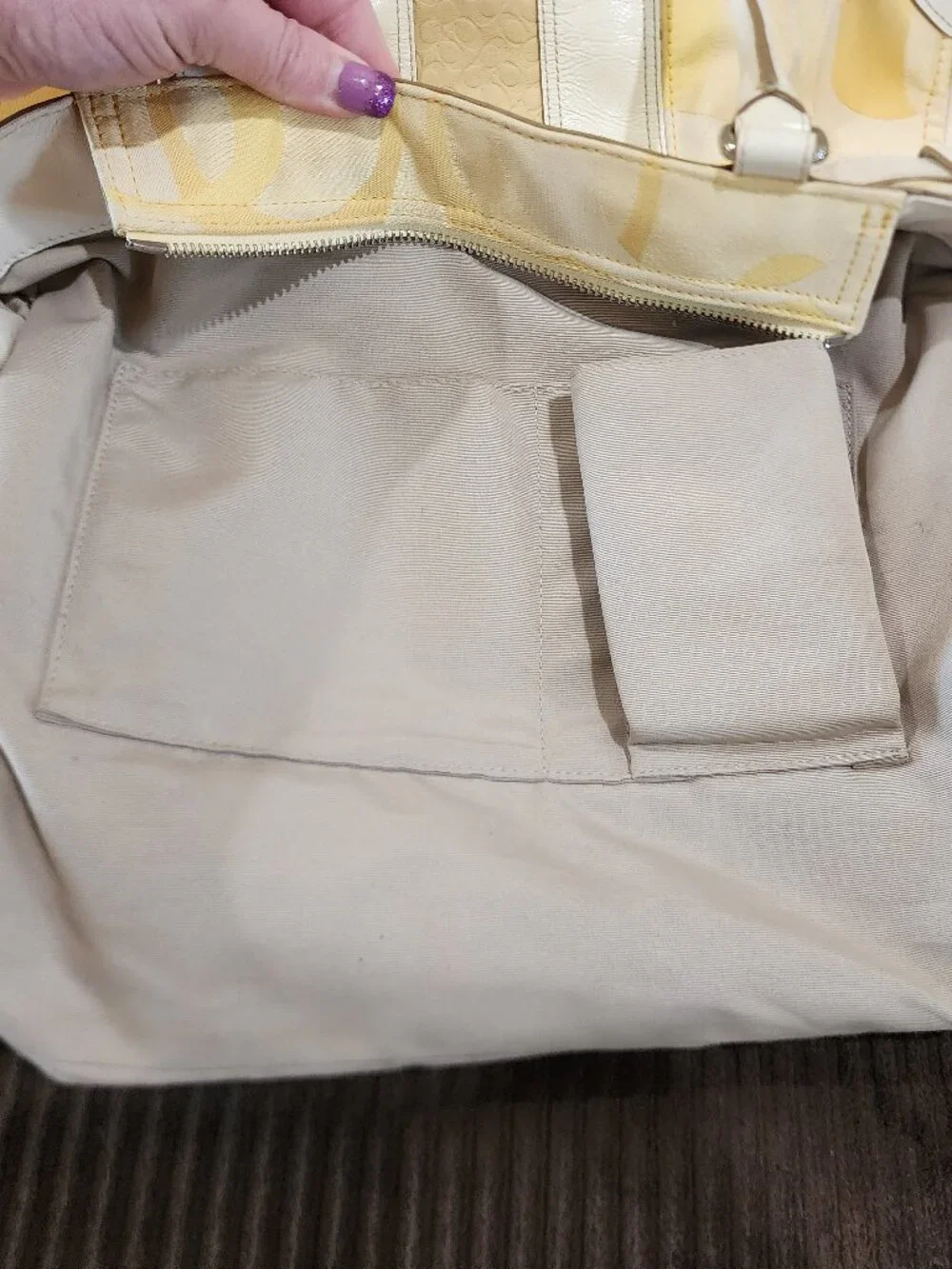 Coach Hampton Optic Signature Stripe Yellow White Double Handle Shoulder Bag